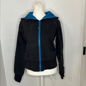 Lululemon Black and Blue Zip-Up Scuba
